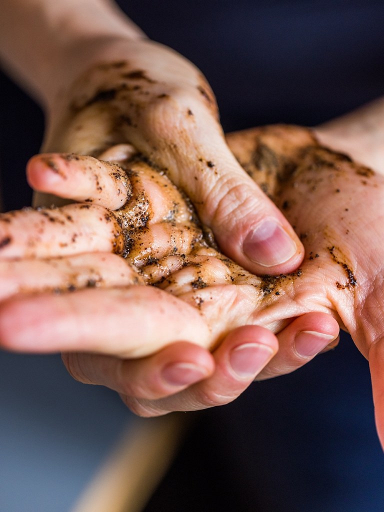 Raw Coffee Hand Scrub + Wash 120 ml